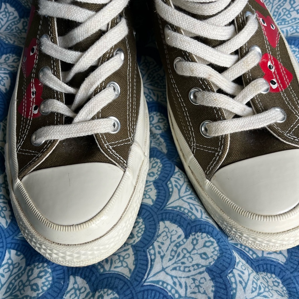 Comme des Garcons Play x Chuck 70 Hi Top 'Multi Heart' Olive M9/ W11 - Picture 3 of 9